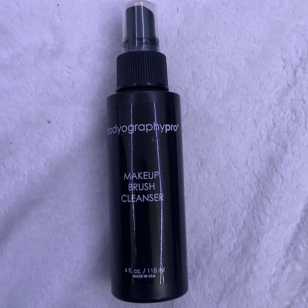 Makeup Brush Cleaner